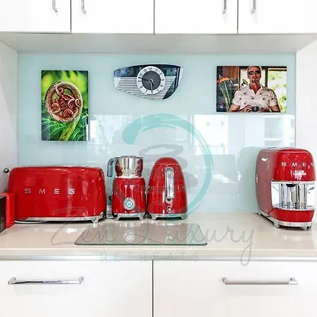 Zen Tree Blossom: 3-Br Luxury Apt Near Waterfront Darwin Exterior photo