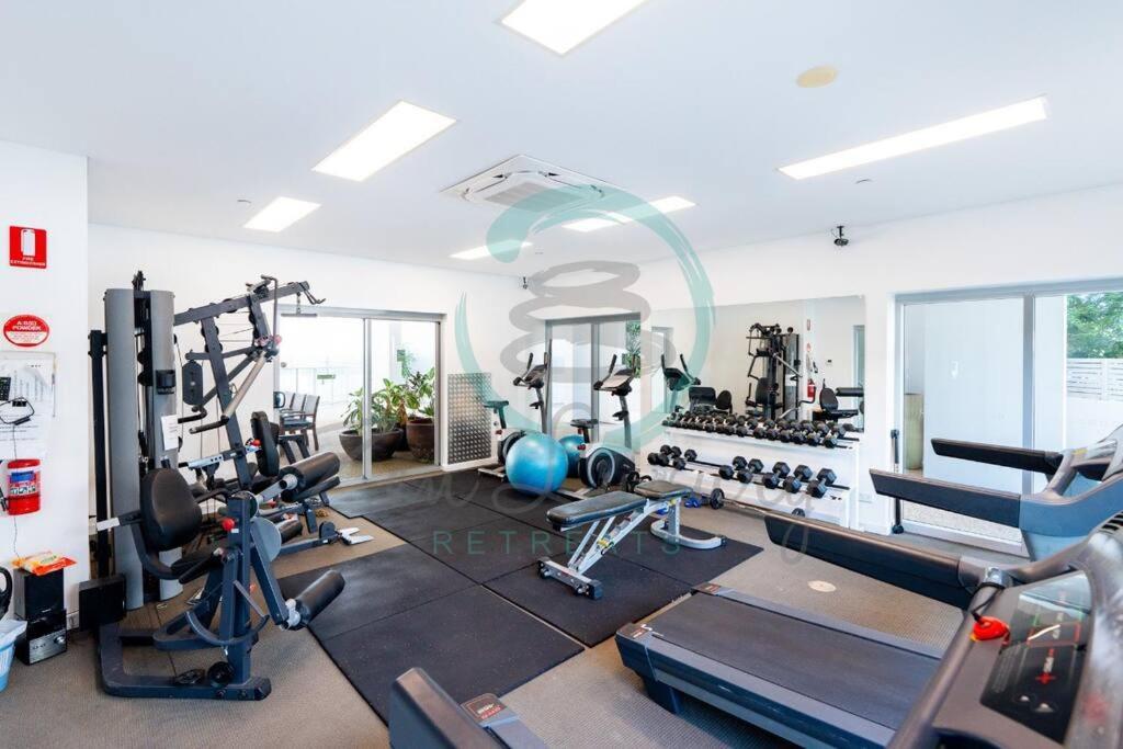 Zen Tree Blossom: 3-br Luxury Near Waterfront Apartment Darwin