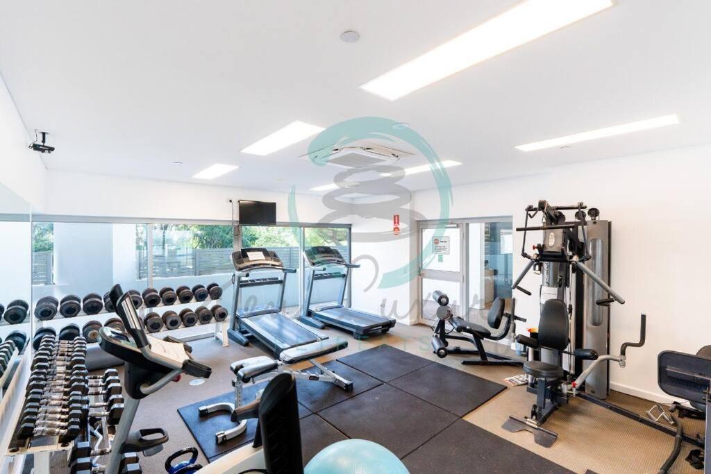 Zen Tree Blossom: 3-br Luxury Near Waterfront Apartment Darwin