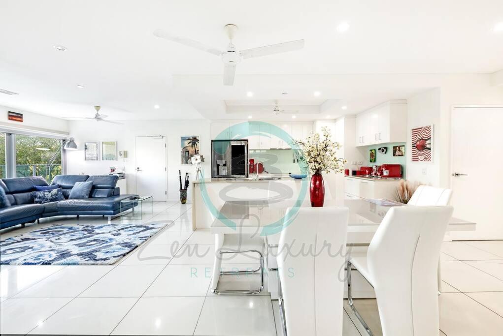 Zen Tree Blossom: 3-br Luxury Near Waterfront * Darwin